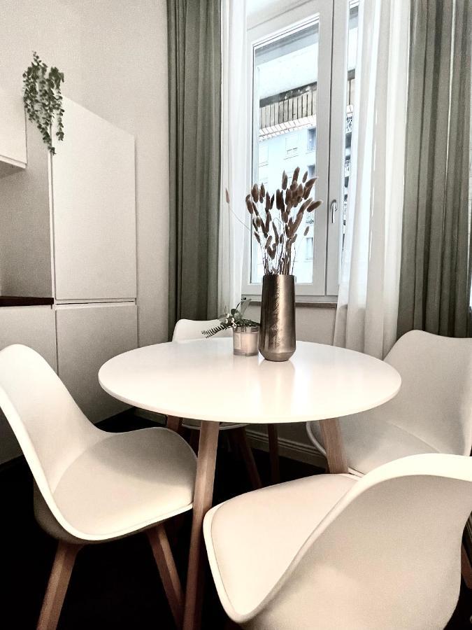 Bilocale Di Prestigio: Milano Centro Apartment ภายนอก รูปภาพ